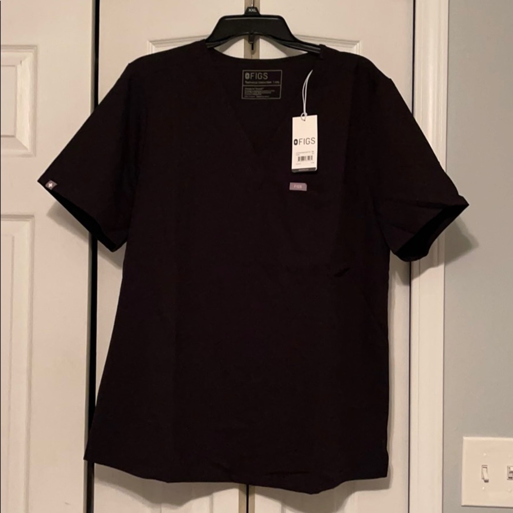 Figs scrub top
